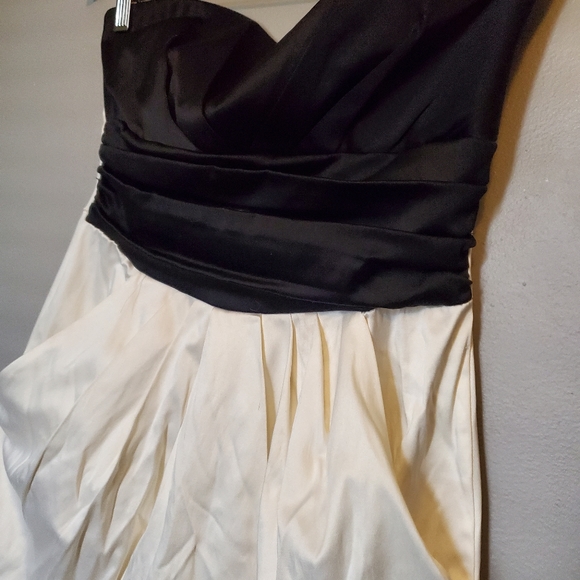 Impress Black/White Dress w/Pockets - Size M - Picture 5 of 11
